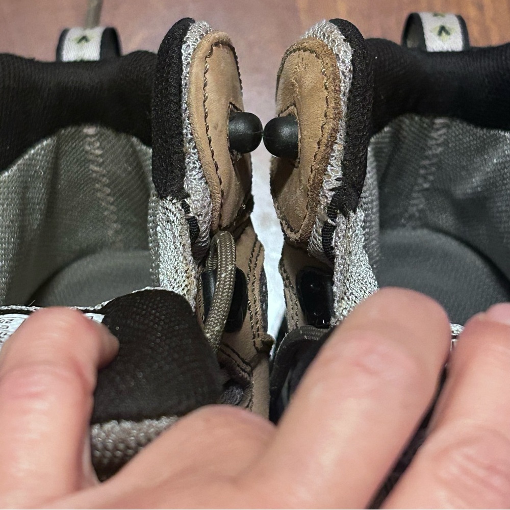 Vasque Breeze GTX Vibram Women Waterproof Hiking Trail Boots Size 8 Tan Gray - Picture 12 of 16